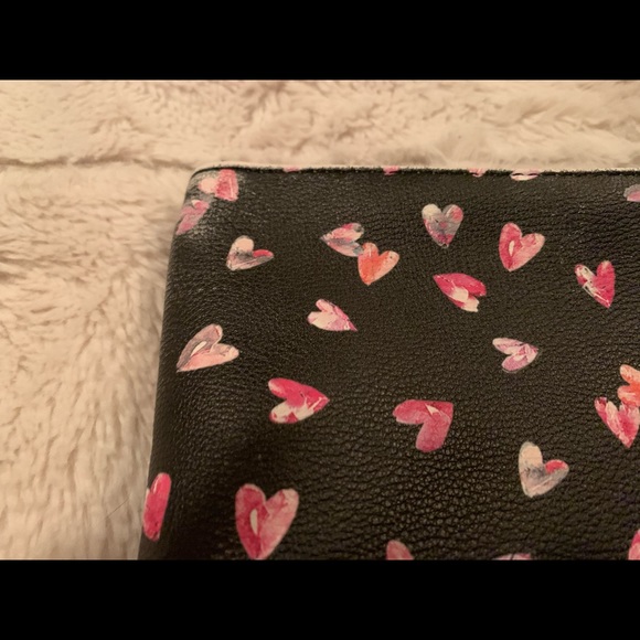 Love and Lore pouch - Picture 4 of 6